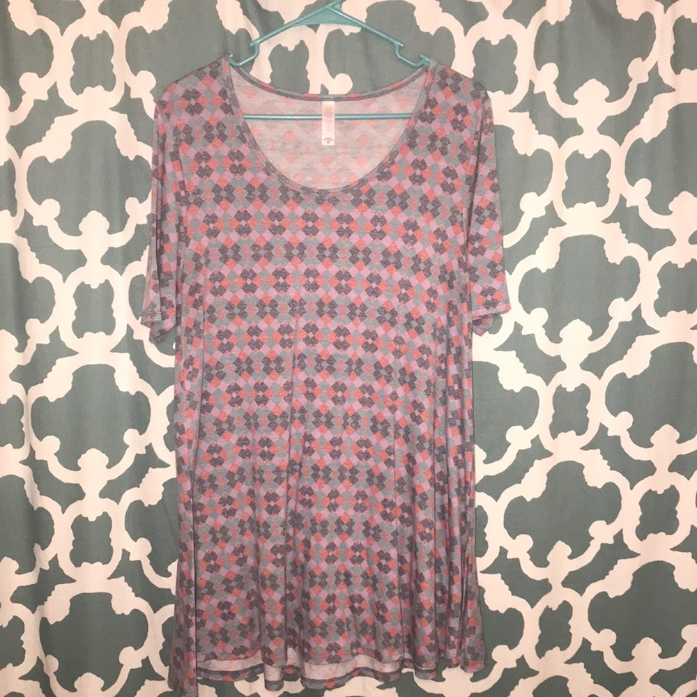 Lularoe perfect tee